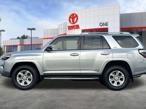 Certified 2017 Toyota 4Runner SR5 image 8