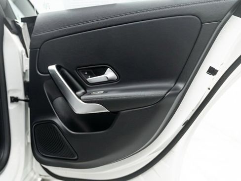 Used 2025 Mercedes-Benz CLA 250 image 29