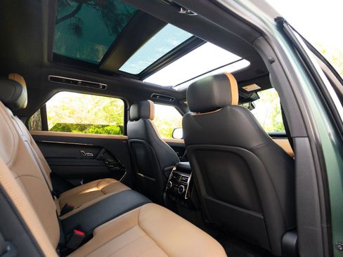 Used 2025 Land Rover Range Rover Sport Dynamic SE AWD/4WD image 72