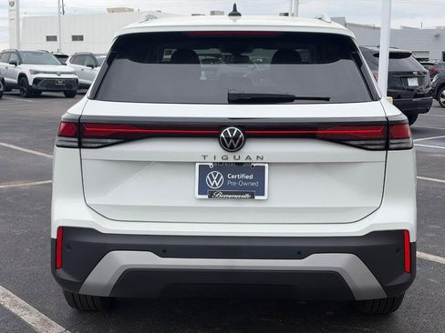 Used 2025 Volkswagen Tiguan S w/ 18" Wheel Package FWD image 6