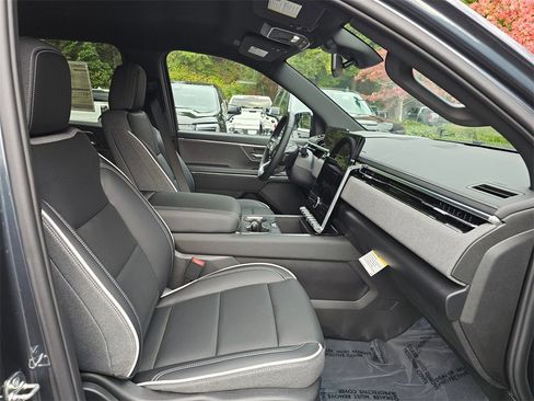 New 2026 GMC Sierra EV Elevation image 29