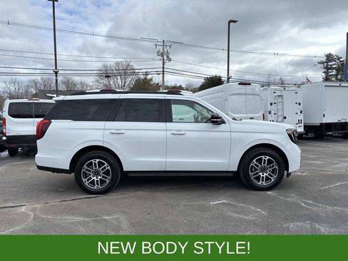 Used 2025 Ford Expedition Active image 8