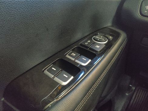 Used 2017 Kia Sorento AWD image 27