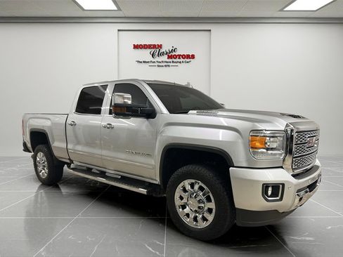 Used 2018 GMC Sierra 2500 Denali w/ Duramax Plus Package image 15