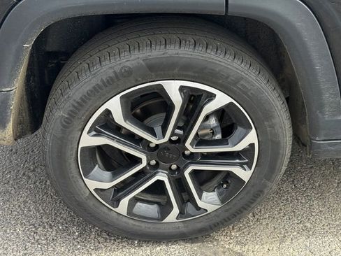 Used 2022 Jeep Compass Limited image 12