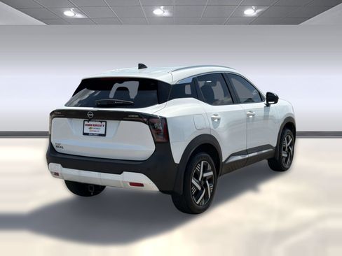 Used 2026 Nissan Kicks SV FWD image 9