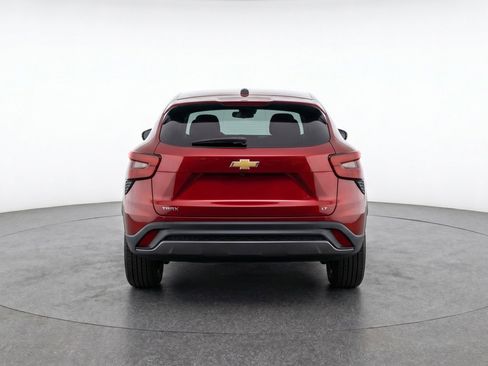 Used 2025 Chevrolet Trax LT w/ LT Convenience Package FWD image 7