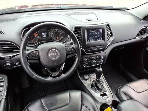 Used 2020 Jeep Cherokee Latitude Plus AWD/4WD image 9