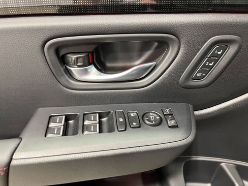 New 2025 Honda Pilot Black Edition image 19