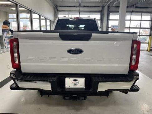 Used 2024 Ford F250 XLT image 7