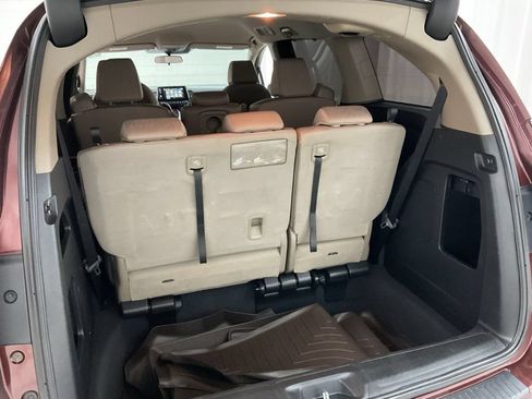 Used 2018 Honda Odyssey EX image 23