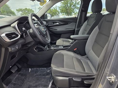 Used 2022 Chevrolet TrailBlazer LS FWD image 14