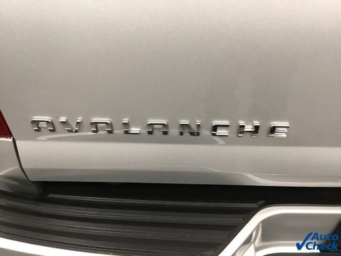Used 2012 Chevrolet Avalanche LT w/ Suspension Package, Off-Road image 14