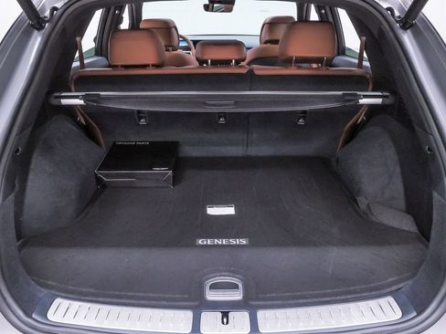 Certified 2026 Genesis GV70 2.5T Advanced AWD/4WD image 24