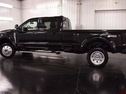 New 2026 Ford F450 XLT w/ XLT Premium Package image 4