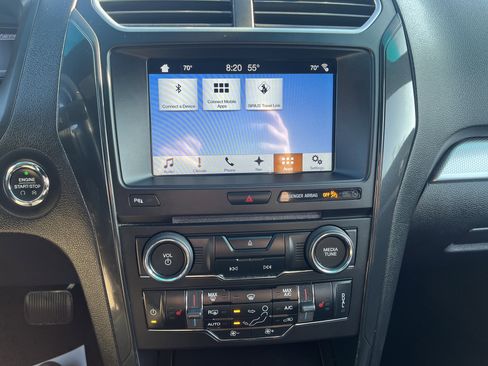 Used 2017 Ford Explorer XLT w/ Equipment Group 202A image 26