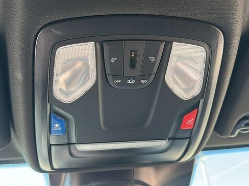 Used 2025 RAM 2500 Big Horn AWD/4WD image 28