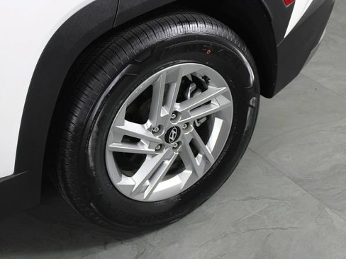 Certified 2025 Hyundai Tucson SE FWD image 13