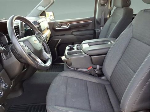 Used 2022 Chevrolet Silverado 1500 LT AWD/4WD image 13