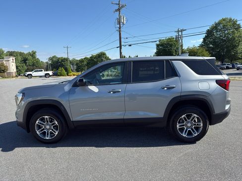 New 2026 GMC Terrain Elevation w/ Technology Package II FWD image 3