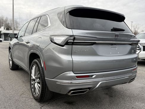Certified 2025 Buick Enclave Avenir w/ LPO, All-Weather Package image 7