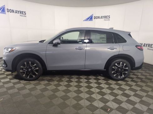 New 2026 Honda HR-V EX-L image 2