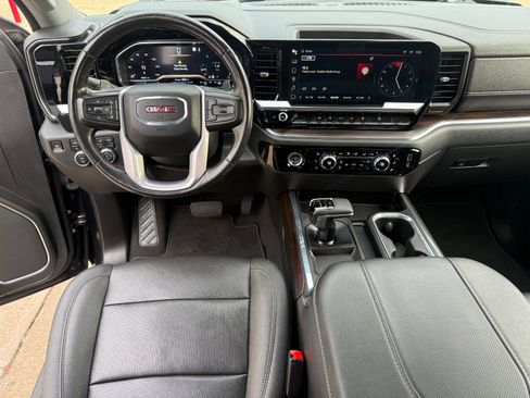 Used 2023 GMC Sierra 1500 SLT w/ SLT Convenience Package image 17