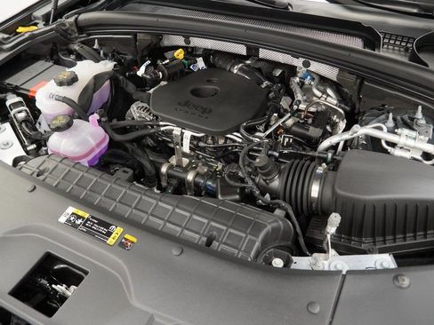 New 2026 Jeep Grand Cherokee Altitude image 38