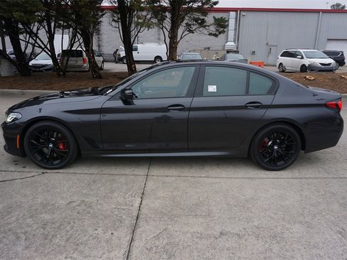 Used 2022 BMW 530i w/ Executive Package image 18