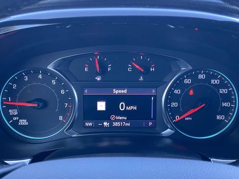 Used 2023 Chevrolet Traverse RS AWD/4WD image 27