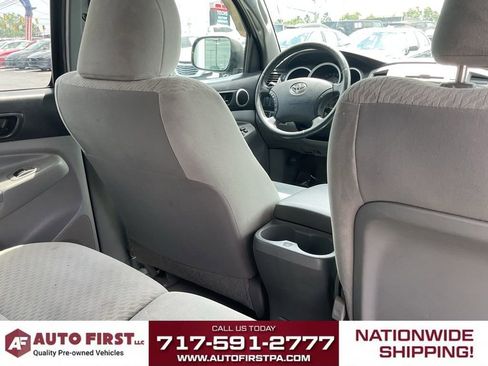 Used 2010 Toyota Tacoma 4x4 Double Cab V6 image 14