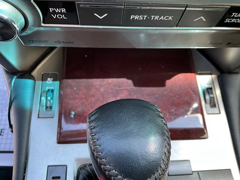 Used 2015 Lexus GX 460 image 22