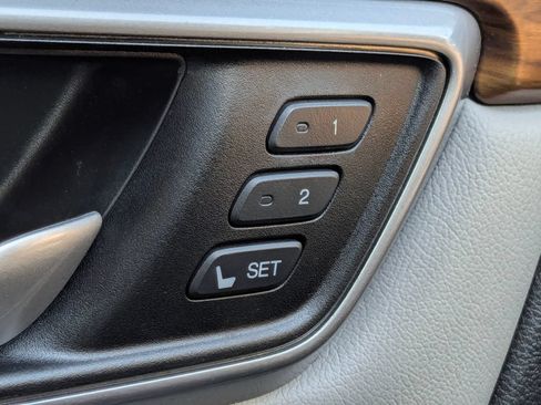 Used 2017 Honda CR-V Touring image 31