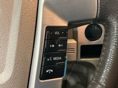 Used 2010 Ford F150 Platinum image 18