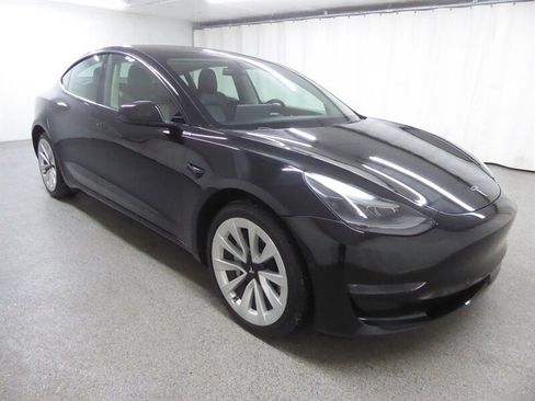Used 2022 Tesla Model 3 Long Range AWD/4WD image 1