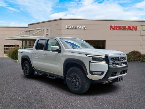 New 2025 Nissan Frontier PRO-4X image 2