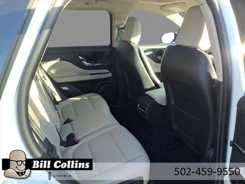 New 2026 Lincoln Corsair Premiere image 11