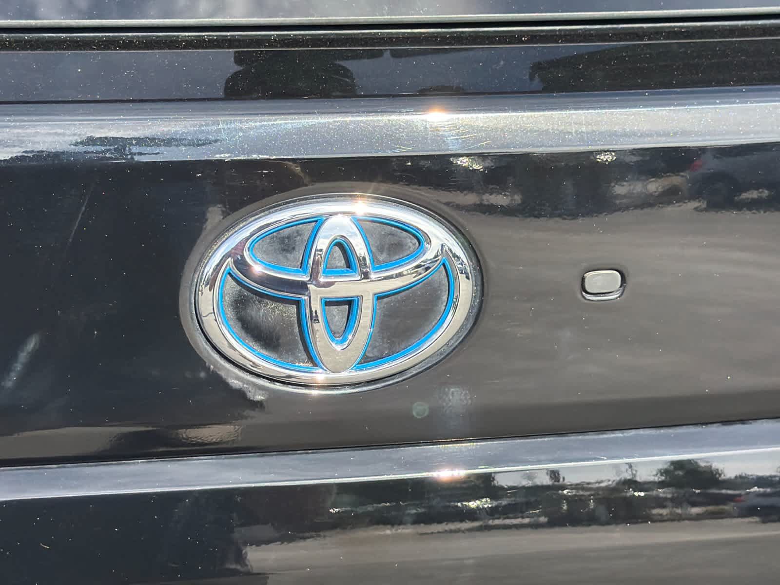 Used 2023 Toyota Sequoia Platinum AWD/4WD image 30