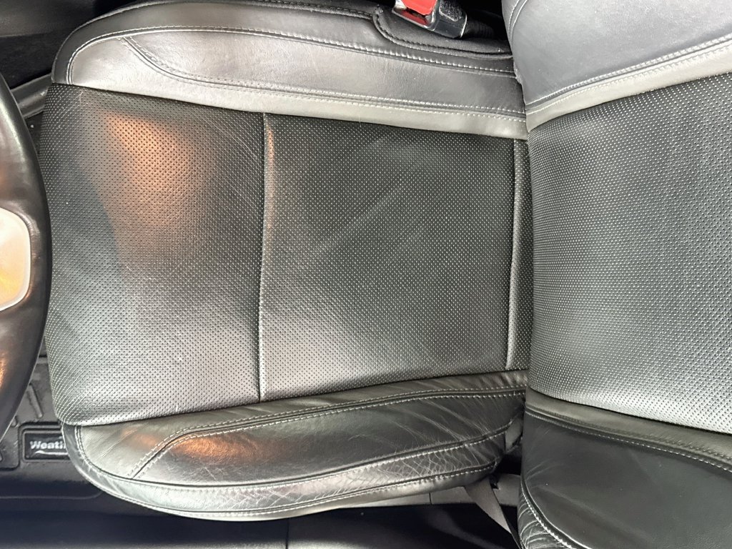 Used 2018 Dodge Charger R/T w/ Premium Group RWD image 20