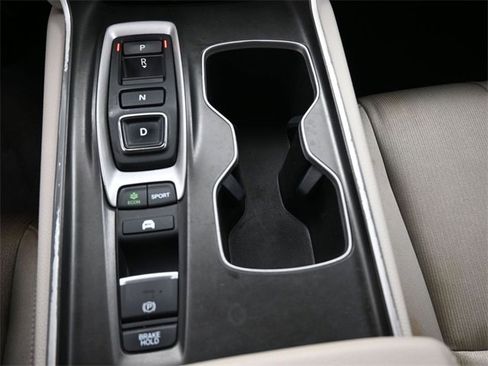 Used 2021 Honda Accord EX image 9