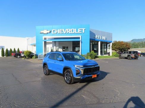 Used 2025 Chevrolet Equinox ACTIV w/ Safety and Technology Package image 38