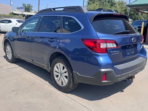 Used 2019 Subaru Outback 2.5i Premium w/ Popular Package #2 AWD/4WD image 8