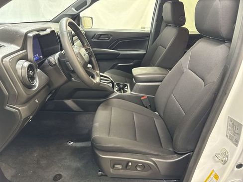Certified 2024 Chevrolet Colorado Trail Boss w/ Technology Package AWD/4WD image 10