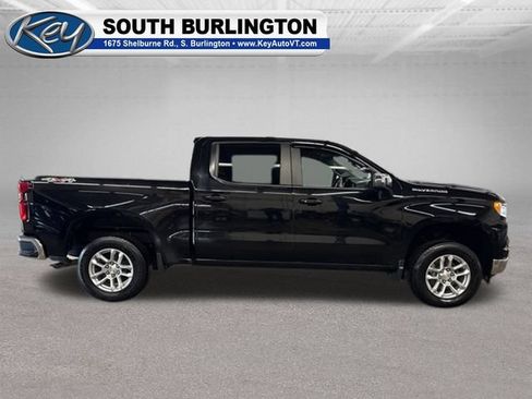 Used 2023 Chevrolet Silverado 1500 LT AWD/4WD image 7
