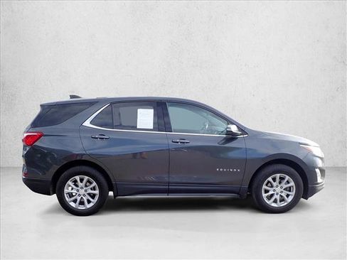 Used 2019 Chevrolet Equinox LT w/ Driver Convenience Package AWD/4WD image 5
