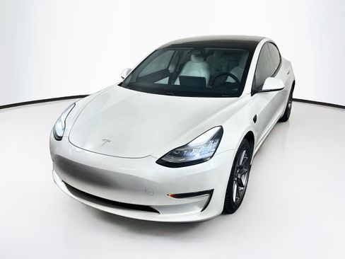Used 2021 Tesla Model 3 Standard Range Plus RWD image 3