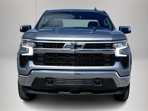 Used 2024 Chevrolet Silverado 1500 LT image 3