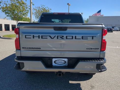 Used 2021 Chevrolet Silverado 1500 Custom w/ LPO, Blackout Package image 5