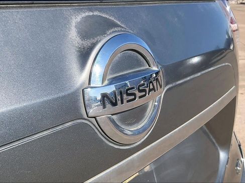 Used 2016 Nissan Rogue SL image 30