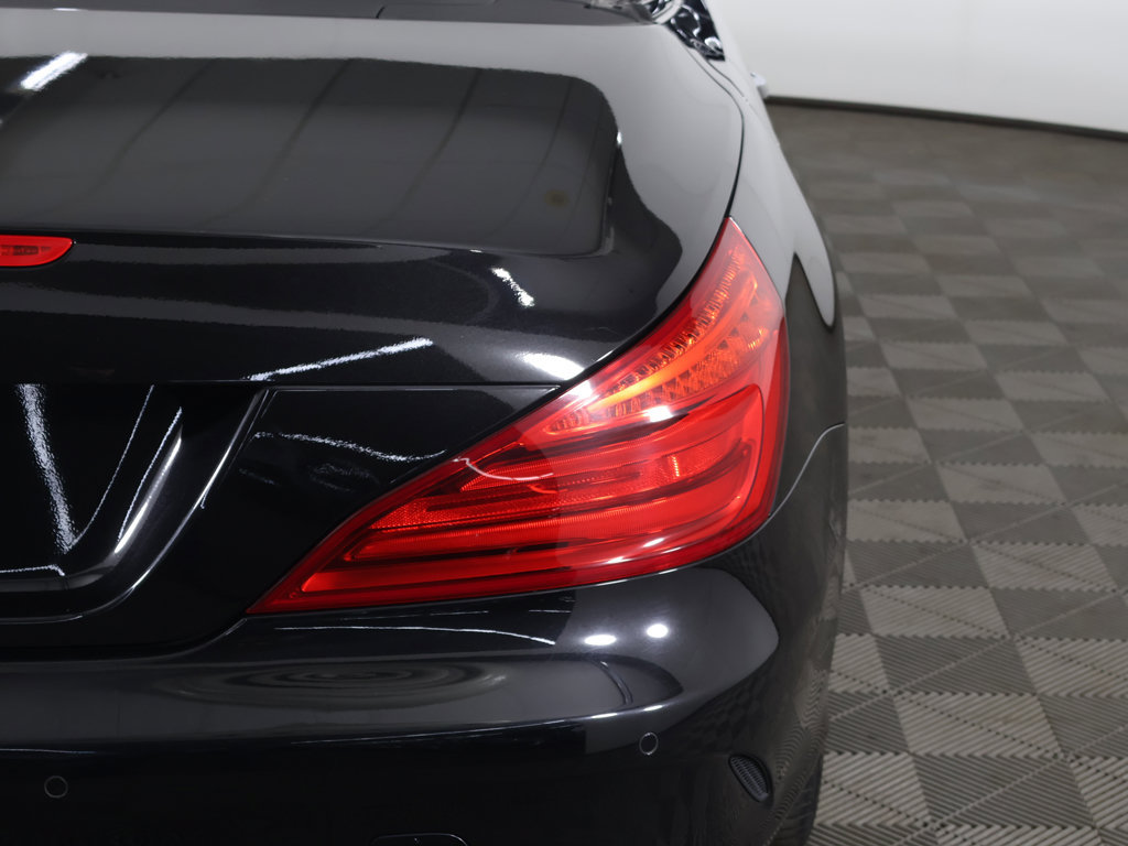 Used 2018 Mercedes-Benz SL 450 image 18